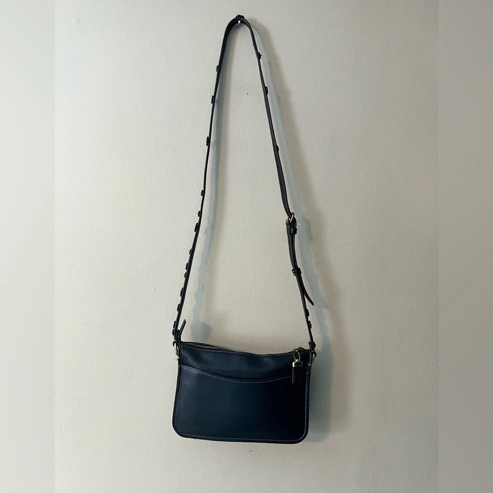 Coach 1941 Tea Rose SoHo crossbody smooth black leather zip top tea roses strap